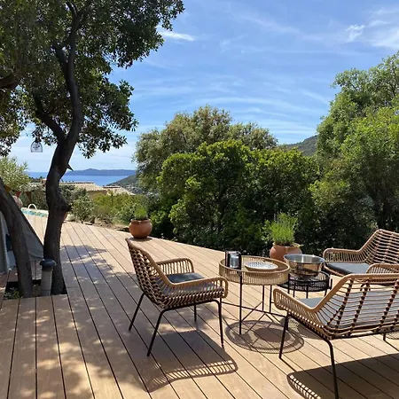La La-bas Villa *